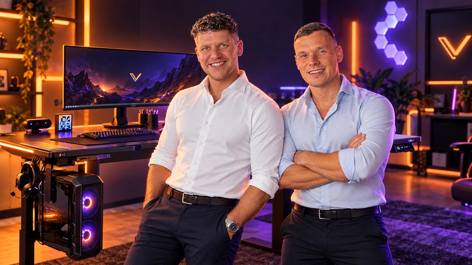 Gestileerde, AI-gegenereerde teamfoto van Stijn en Joeri bij een gamingbureau